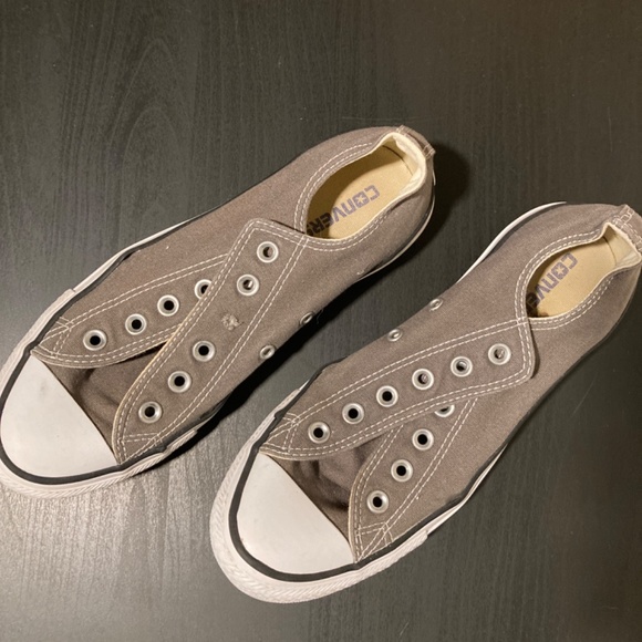 Grey Converse Chuck Taylor All Star Low Oxford Sneaker, Women’s Size 8.5 - Picture 2 of 6